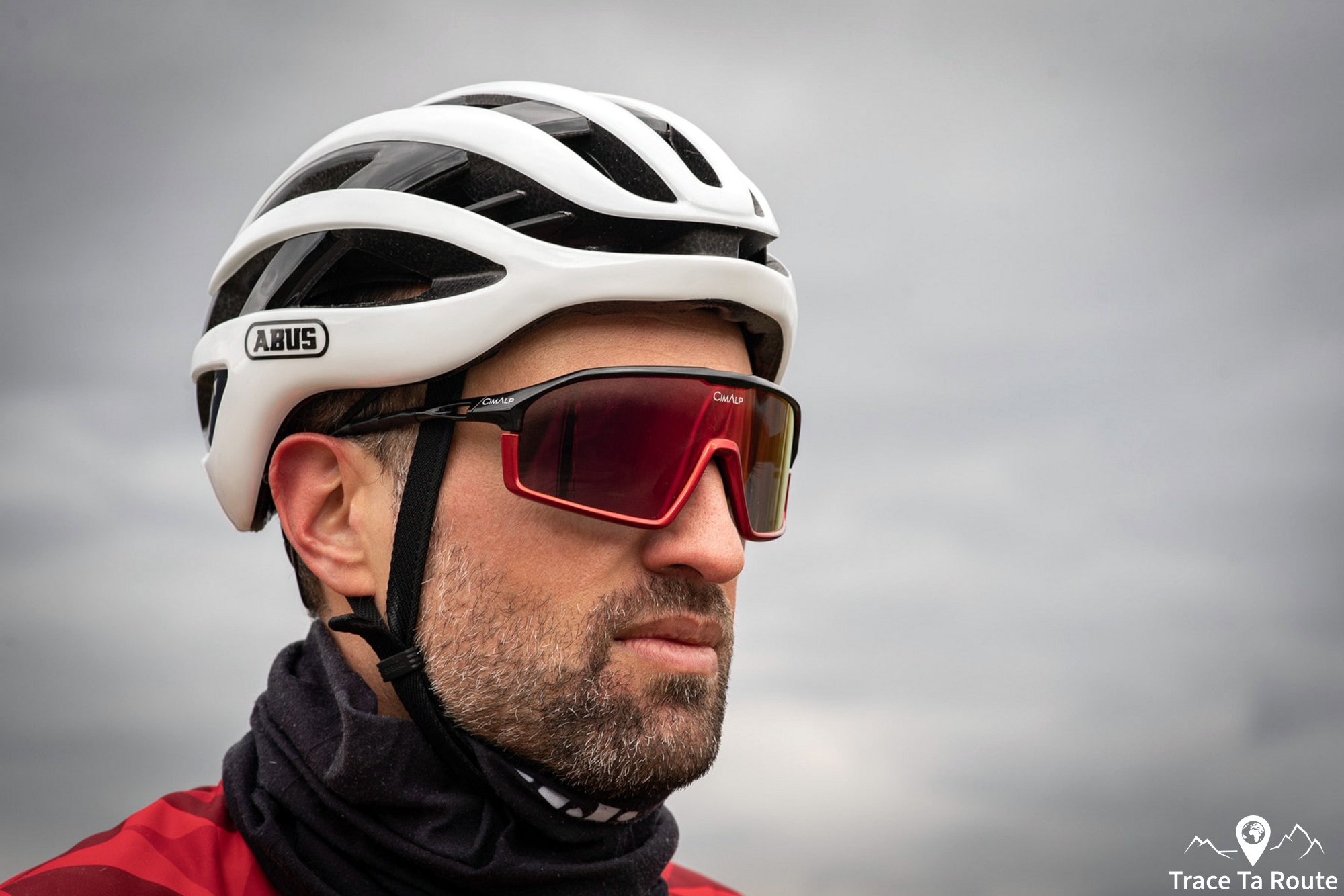 casque-abus-128ico-1.jpg Test : Casque de vélo Abus AirBreaker Blog Cyclisme Trace Ta Route – Image 1
