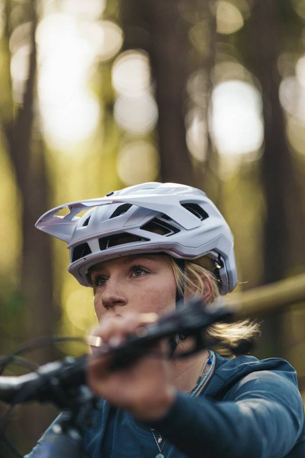 casque-fox-vtt-535wfn-1.jpg Casques Fox Speedframe | Bikelive L'actu 100 % VTT – Image 1