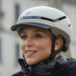 TAAC Casque vélo urbain avec clignotants intégrés Corso