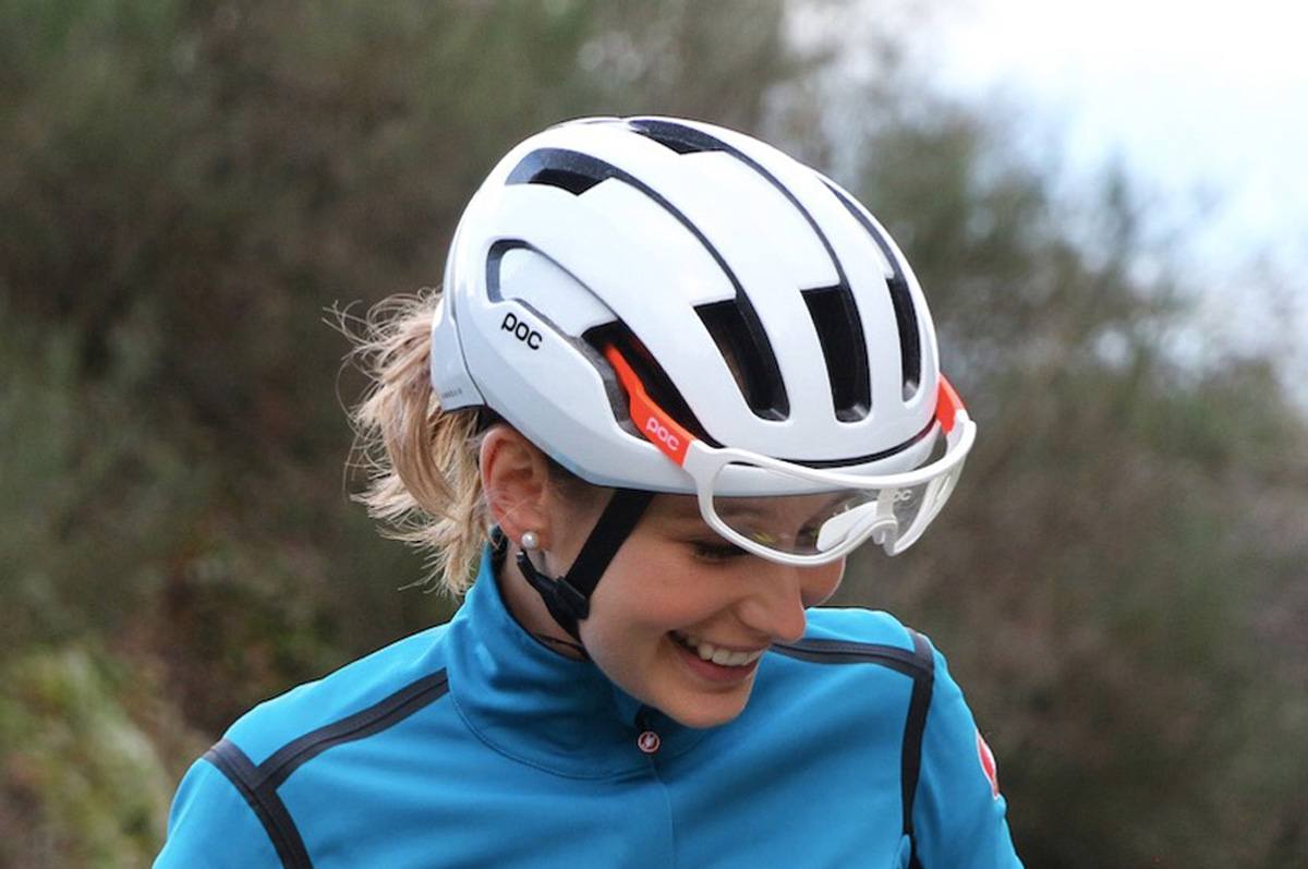 casque-velo-route-792zou.jpg Top 5 du casque vélo femme : féminité et sécurité sur la route – Image 1
