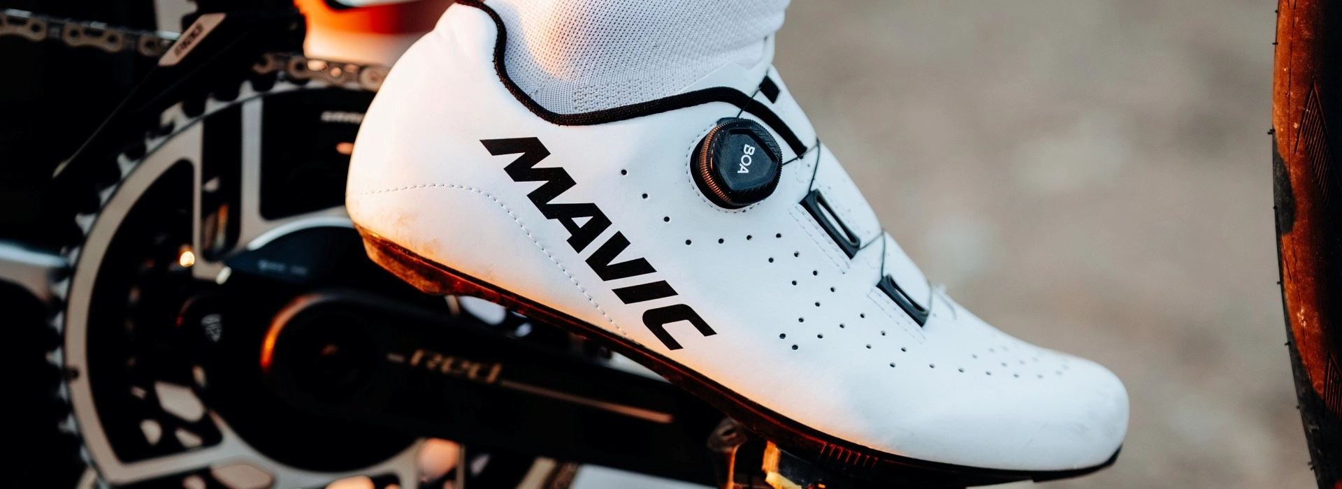 chaussure-velo-690idr.webp Chaussures vélo route | BOA®, carbone & maintien | Mavic – Image 1