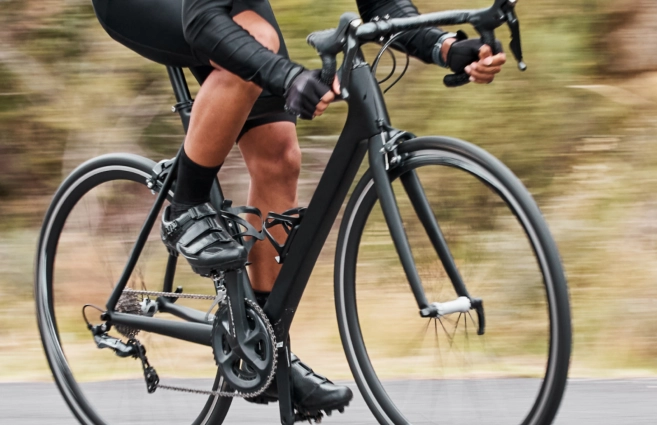 chaussure-velo-route-746qgn.webp Comment choisir des chaussures de vélo de route ? | Intersport – Image 1