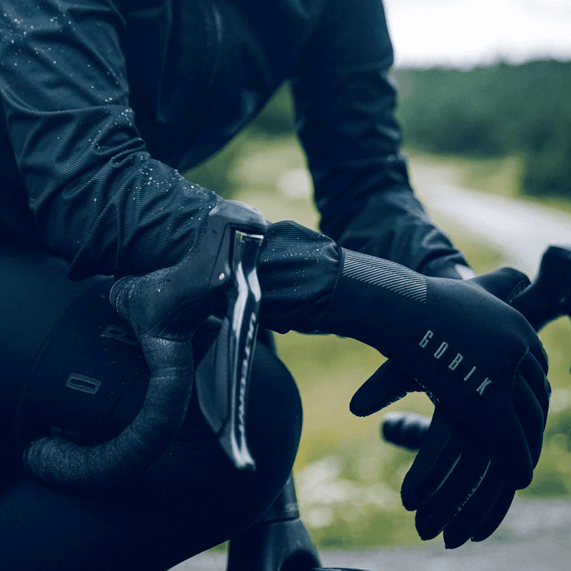 gants-velo-hiver-610znv.png Les meilleurs gants vélo hiver pour le vélo de route – Image 1