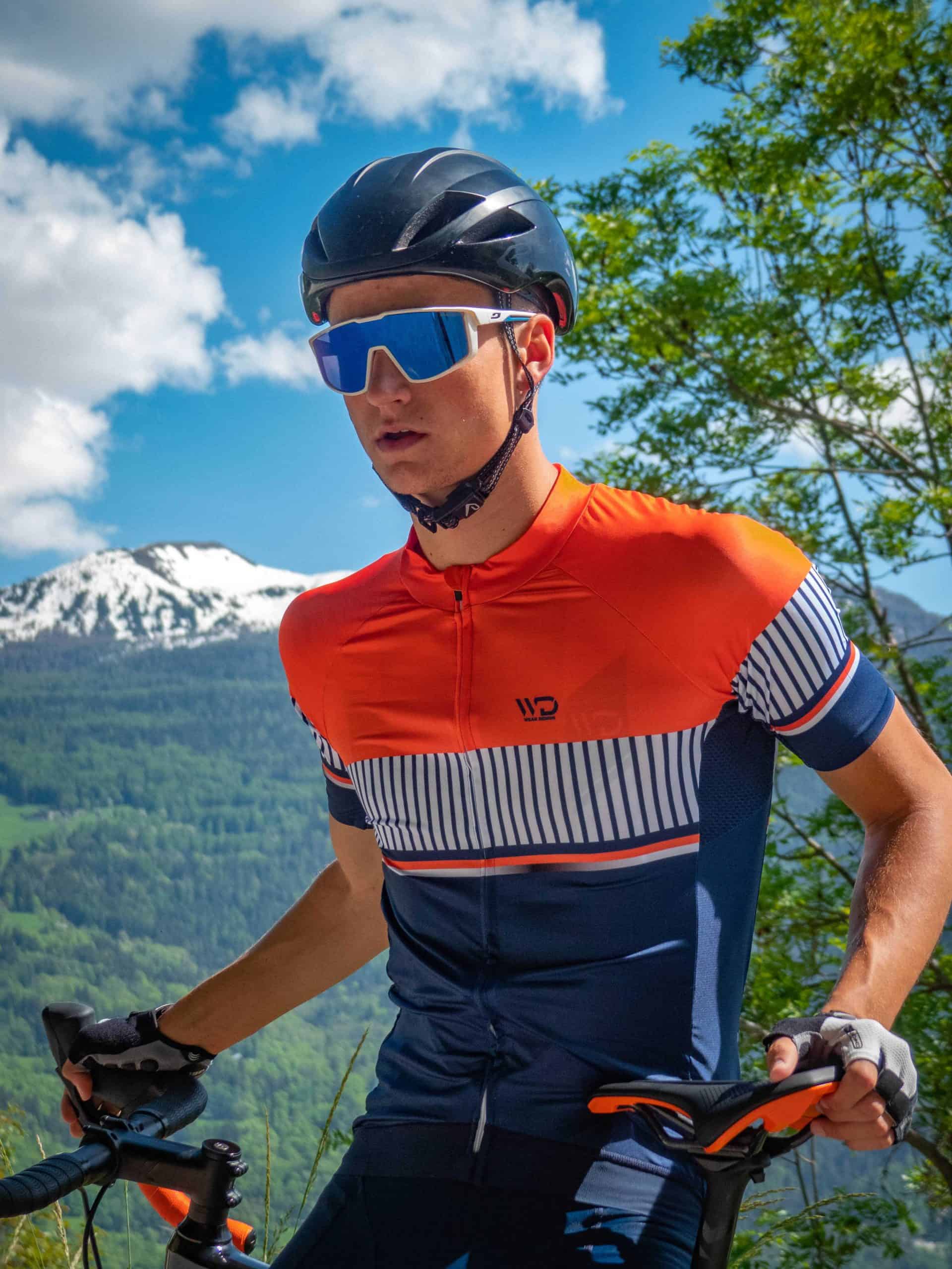 maillot-velo-230ihg-1.jpg Maillot vélo Pro Light Rouge manches courtes Wear Design – Image 1