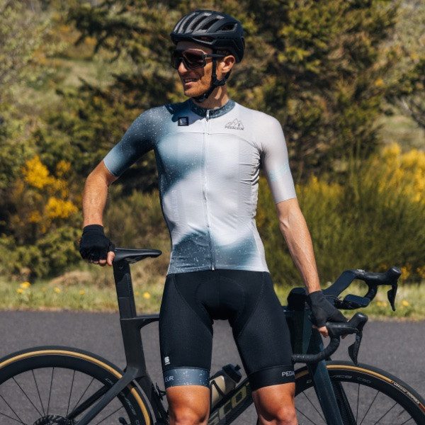 maillot-velo-homme-024nhy-1.jpg Maillot cycliste manches courtes Homme Pédaleur Collection 2024 – Image 1