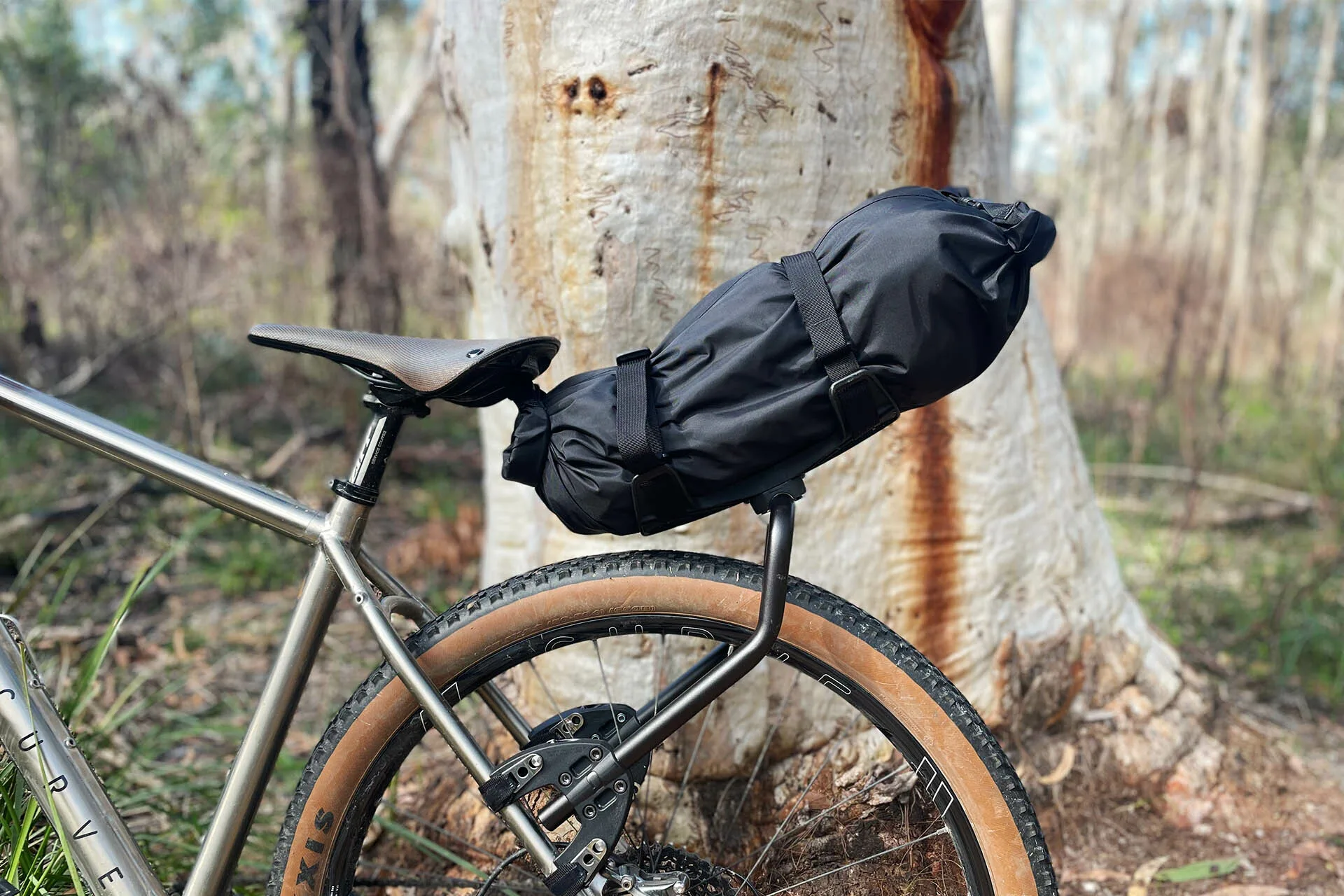 porte-bagage-vtt-063oww.webp Comparatif : les meilleurs porte bagages arrière pour bikepacking en 2026 – Image 1