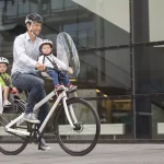 Nos conseils pour transporter son bébé à vélo : la législation et les solutions