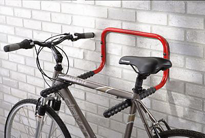 porte-velo-mural-104njl-1.jpg Porte vélos pour le garage coloris rouge Mottez fixation murale capacité 2 vélos | Castorama – Image 1
