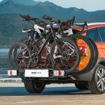 VEVOR Porte vélos attelage, charge 65 kg (3 vélos). Pliable, verrouillable, feu arrière. | Castorama