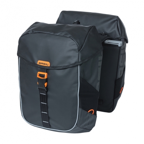 sacoche-velo-porte-bagage-624qnu-1.jpg SACOCHE ARRIERE VELO DOUBLE BASIL MILES IMPERMEABLE 34L NOIR ORANGE POUR SYSTEME MIK SUR PORTE BAGAGE (34x16x43cm) NATHY CYCLE – Image 1